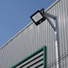 Naświetlacz LED V-TAC 20W SAMSUNG CHIP czujnik ruchu czarny Z mufą VT-128S-B 3000K 1510lm 5 lat gwarancji